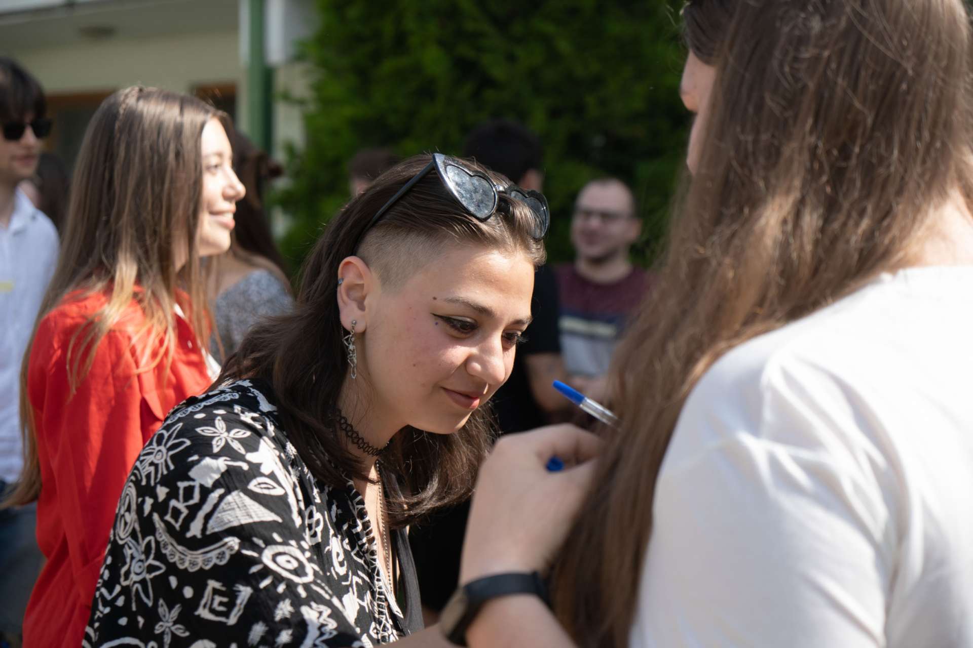 23HU-A4-HealthHeroes-0002-WEB