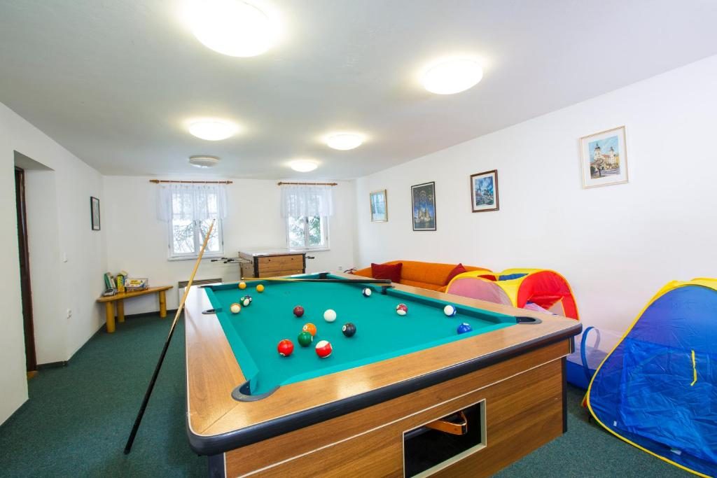 25CZ-A1-Infopack-Accommodation-3